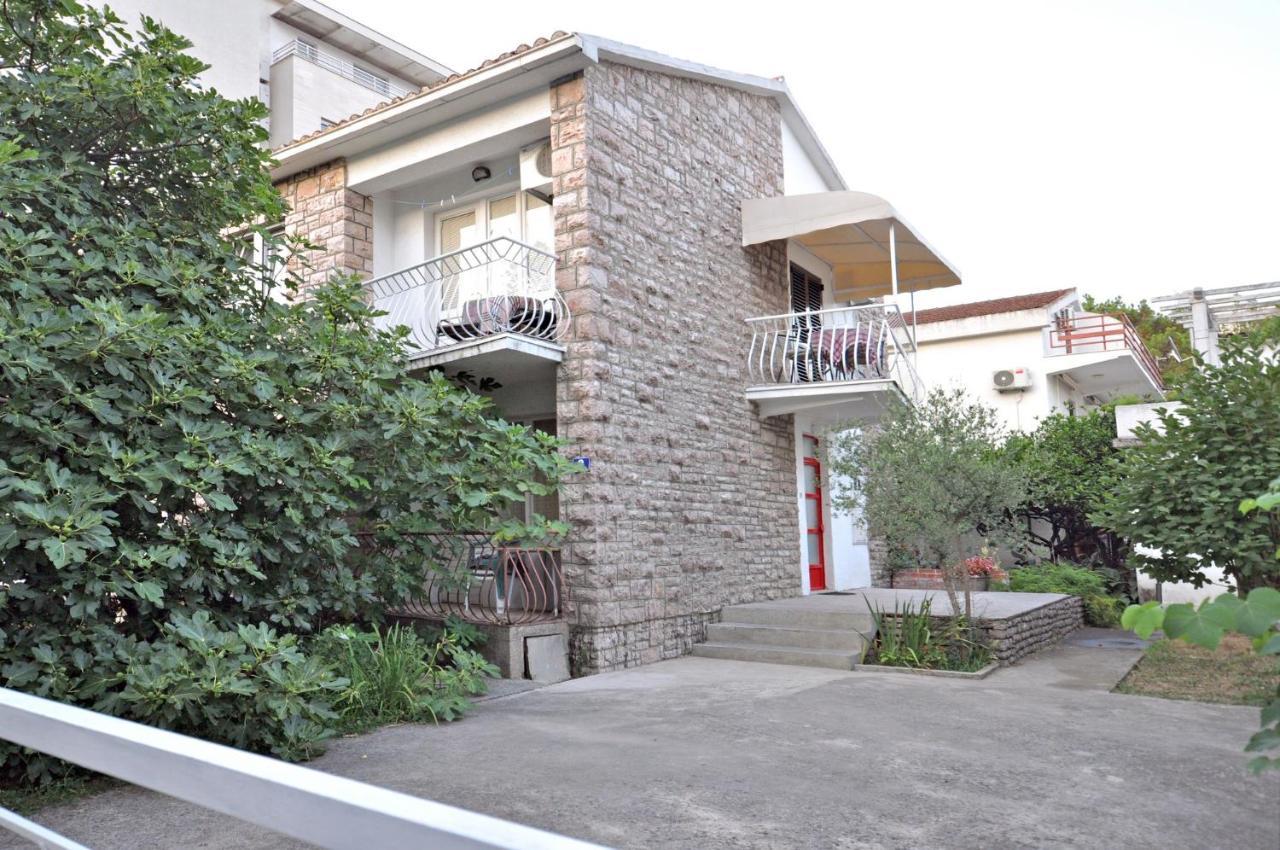 Apartment Nada *